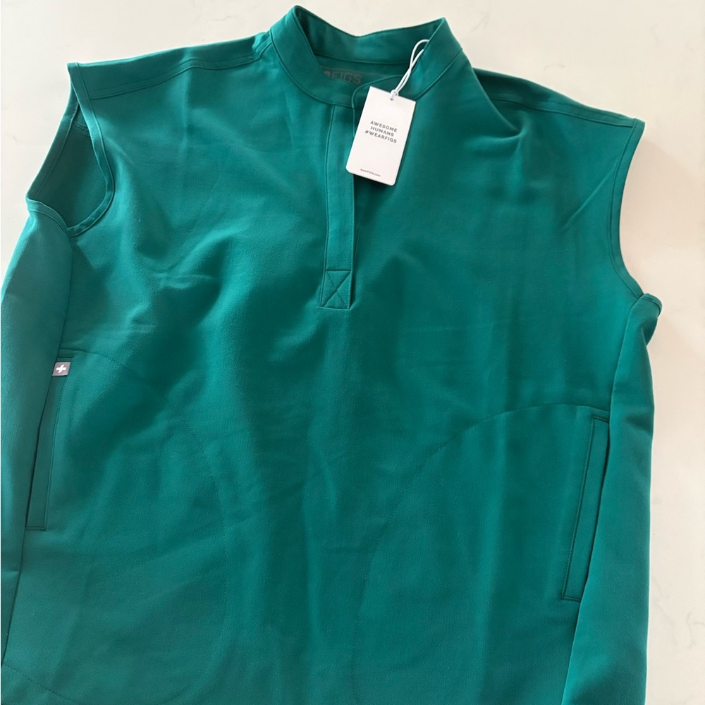 Figs Women’s Hunter Green Rafaela Three-Pocket Scrub Top